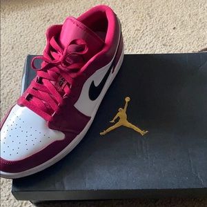 AIR JORDAN 1 LOW